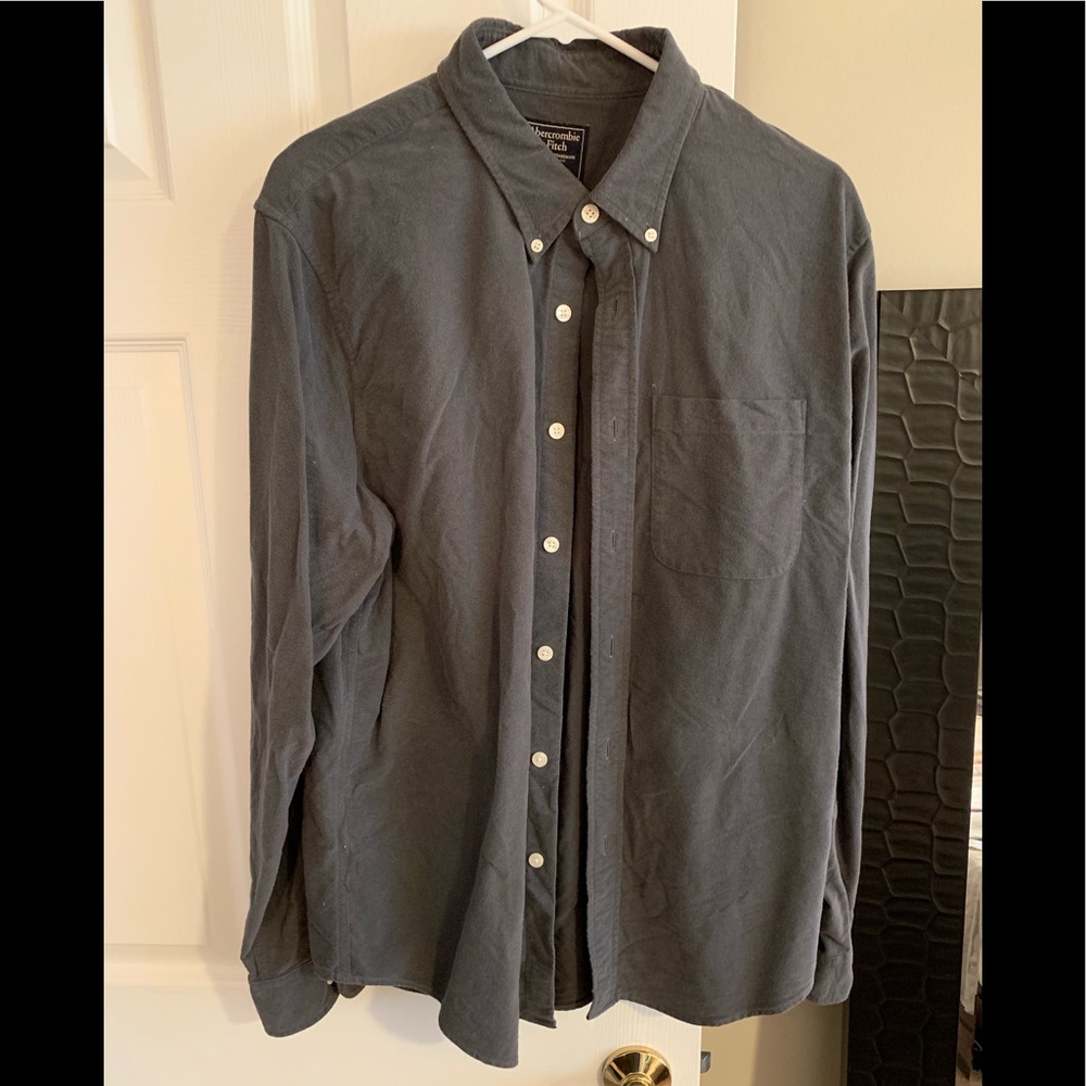 Abercrombie button down size XL
